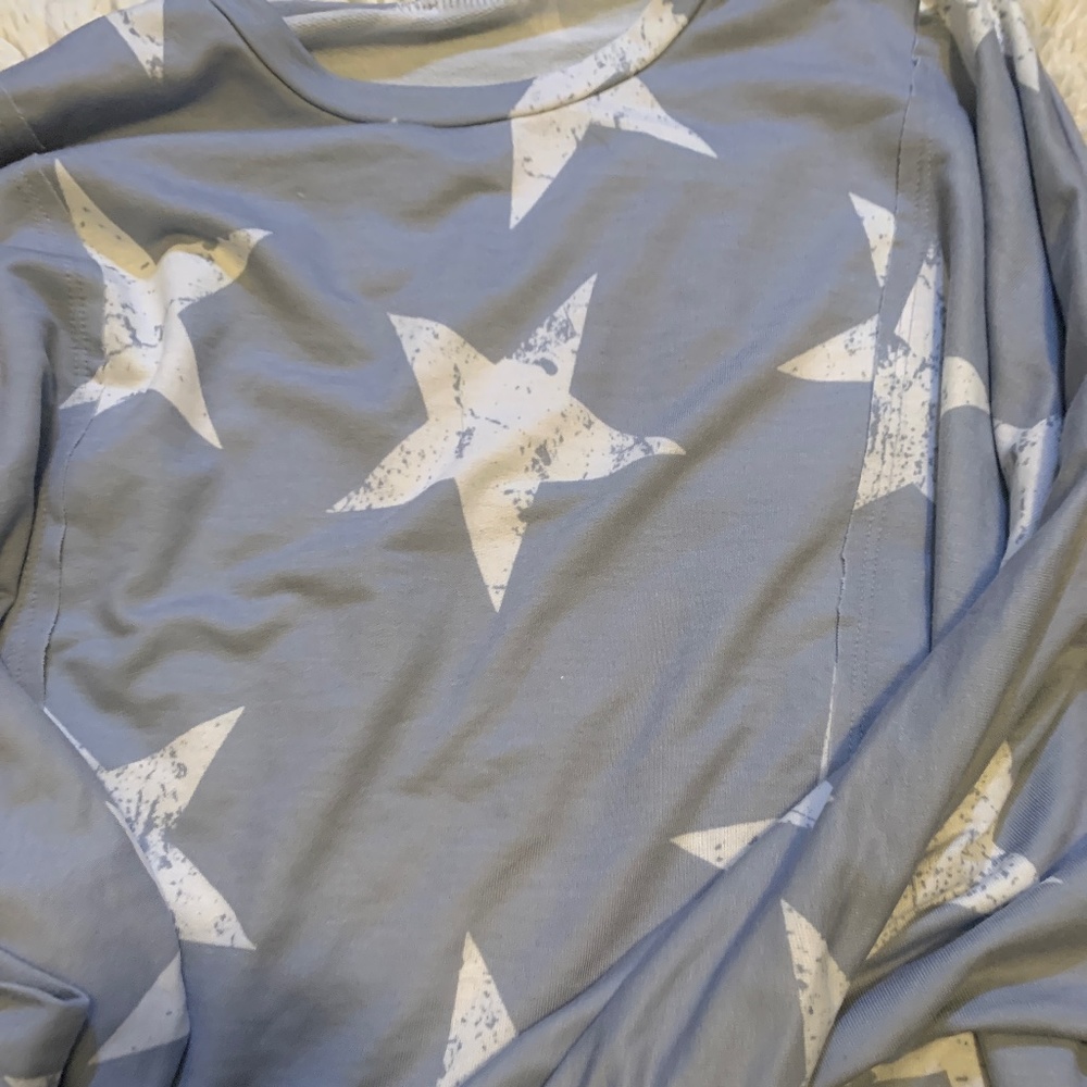 Long sleeve star top